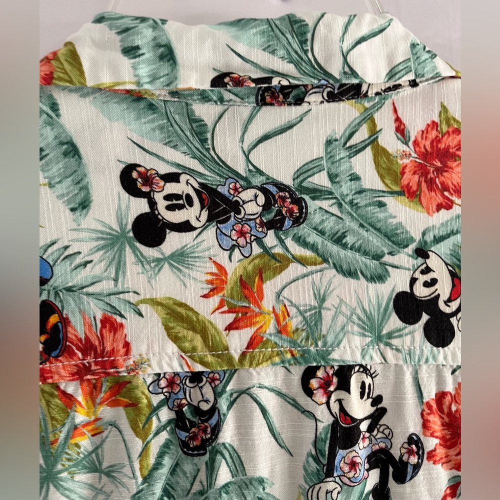 🌴 Disney Tommy Bahama Men's Tropical Mickey Camp Shirt M Resort Vacation - Picture 9 of 11